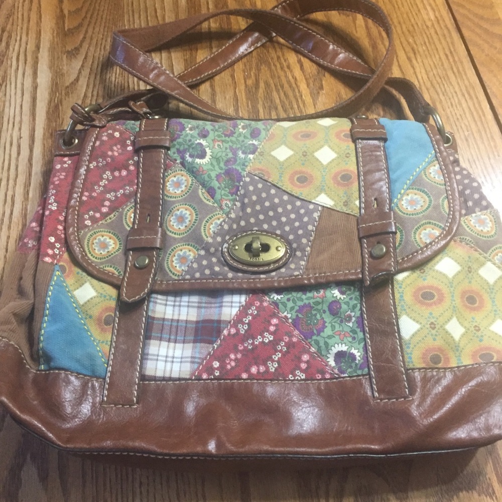 Fossil purse